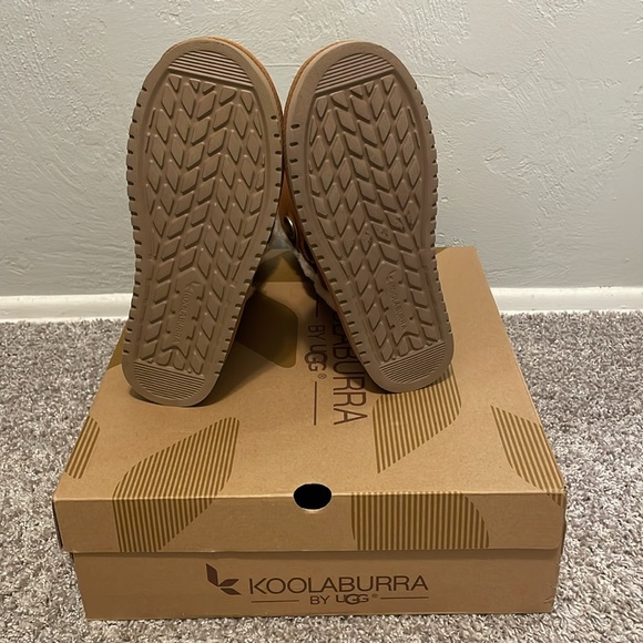 Ugg Koolaburra Boots - Kinslei Tall - Chestnut - Womens 7 (US) - Picture 8 of 8